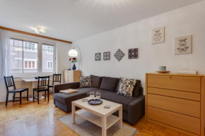 City Apartment Close to Shopping Mile
